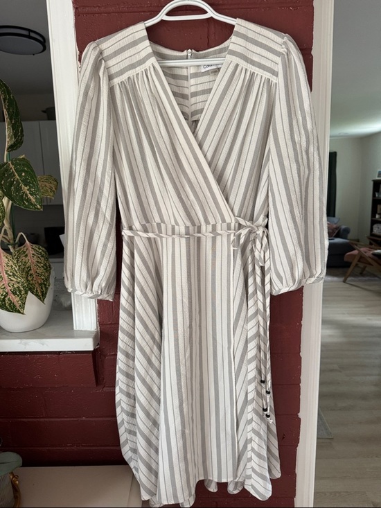 Calvin Klein Dresses & Skirts - Calvin Klein White and Gray Striped Wrap Midi Dress with Tie Waist